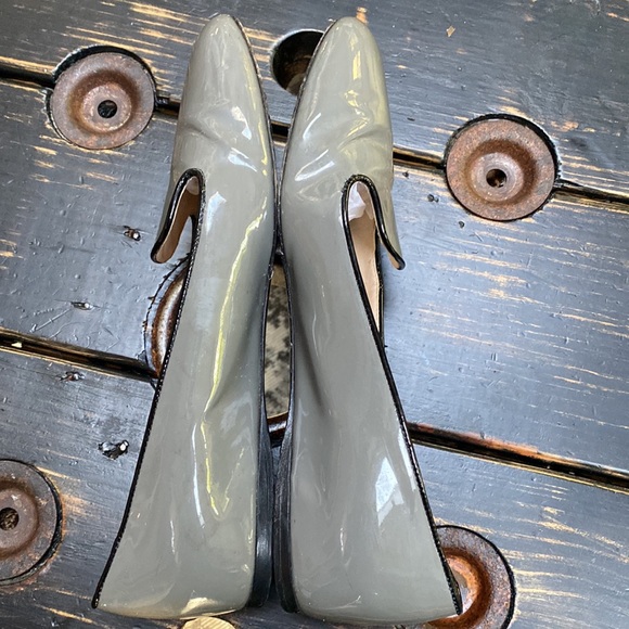 Prada Calzature Donna Flats in Gray & Black - Picture 7 of 15